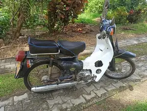 Honda Super Club custom50 2006