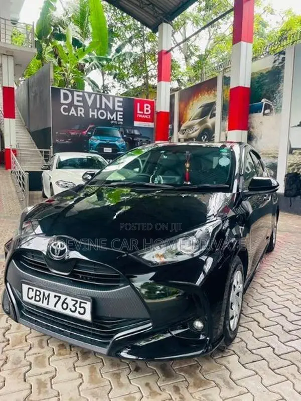 Toyota Yaris X 2023