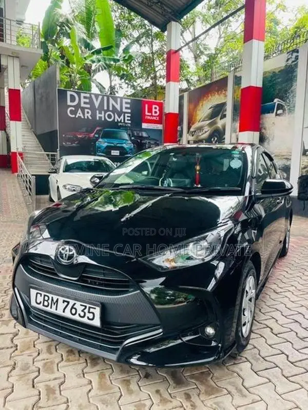 Toyota Yaris X 2023