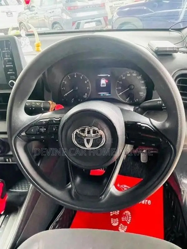 Toyota Yaris X 2023