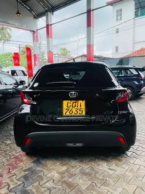 Toyota Yaris X 2023