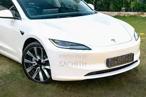 Tesla Model 3 2024