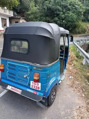 Bajaj RE 1987