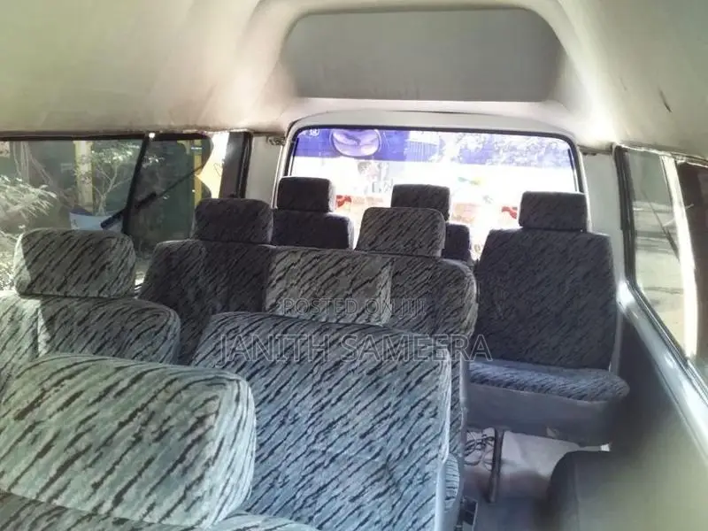 Isuzu Fargo WFR 62F 1993