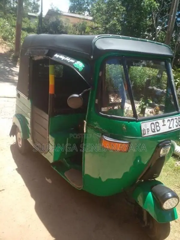 Bajaj RE 2 Stroke 2005