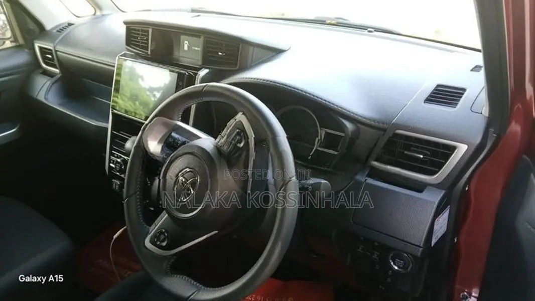 Toyota Roomy 2025