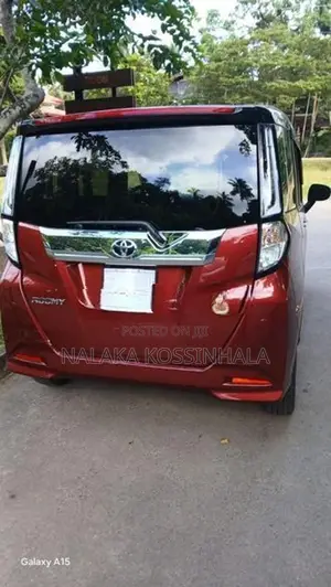 Toyota Roomy 2025