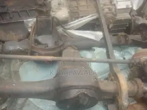 Land Rover 1987 12 J Engine Gear Box