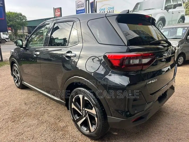Toyota Raize Z 1.2 Hybrid BSM 2026