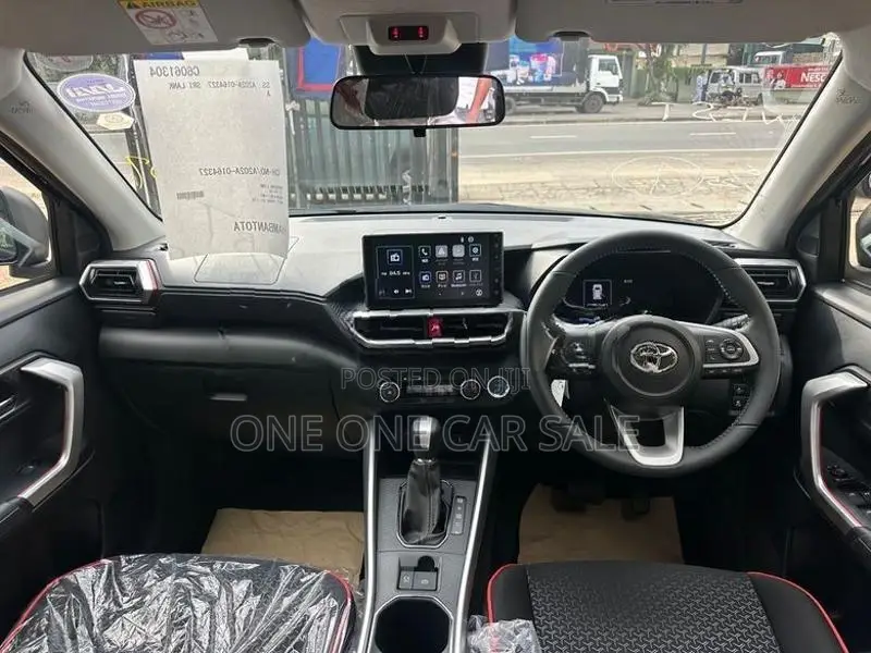 Toyota Raize Z 1.2 Hybrid BSM 2026