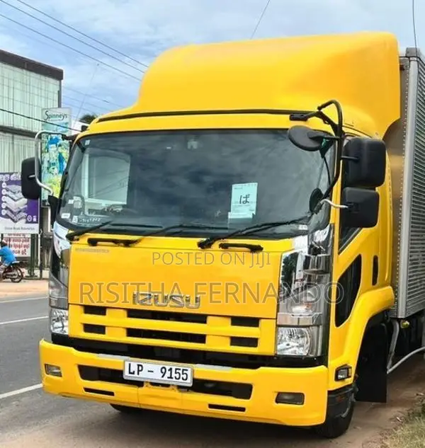 Isuzu Forward 2018