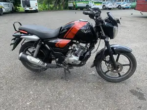 Bajaj V12 2017
