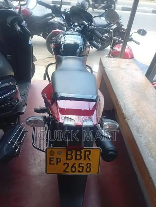 Bajaj Pulsar 150 2015