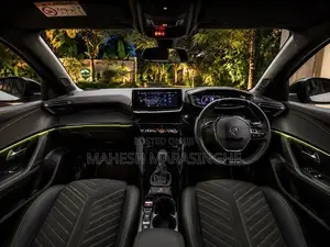 Peugeot 2008 GT 2025