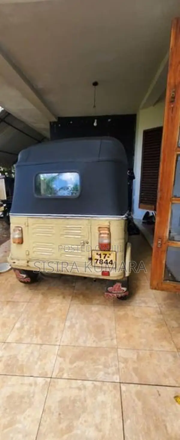 Bajaj RE 177844 1986