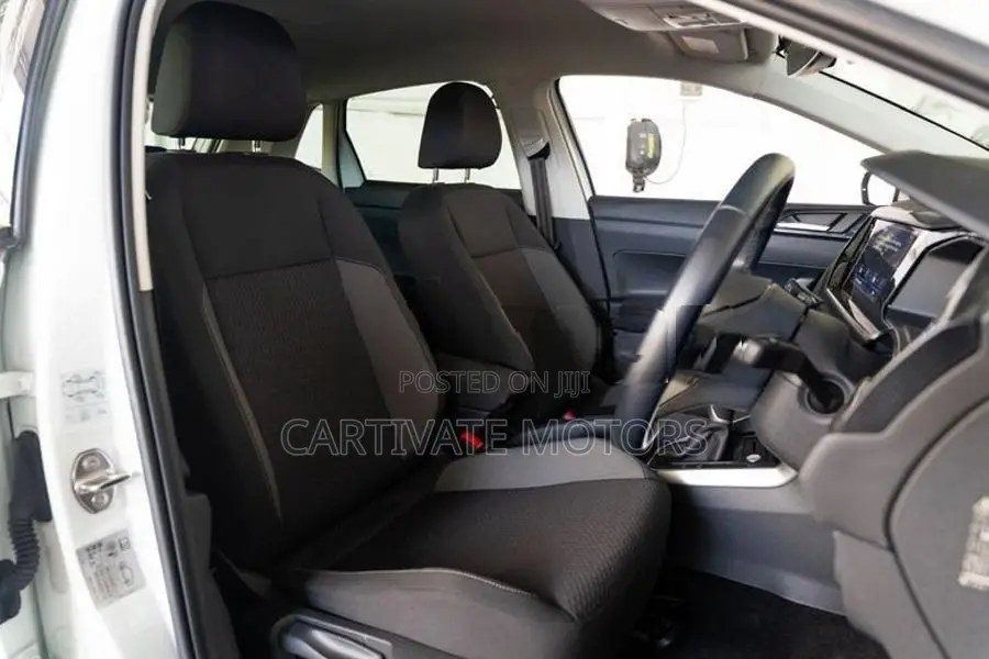 Volkswagen Polo TSI Auto Parking 2024