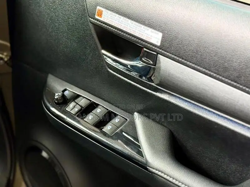 Toyota Hilux Revo Rocco 2800Cc 2025