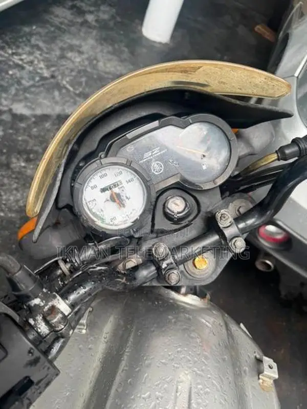 Yamaha SZ 2013
