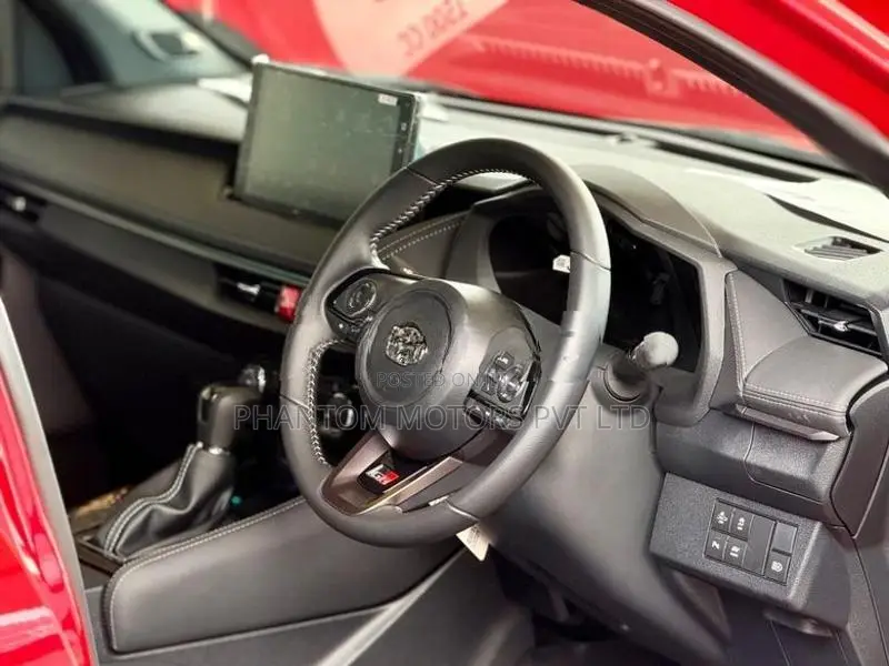 Toyota Yaris Ativ GR Sport 1500CC 2025