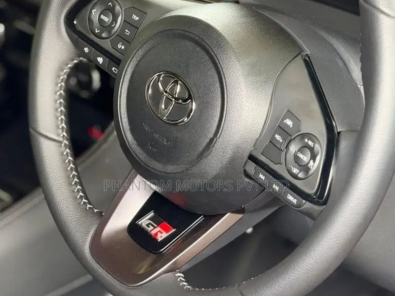 Toyota Yaris Ativ GR Sport 1500CC 2025