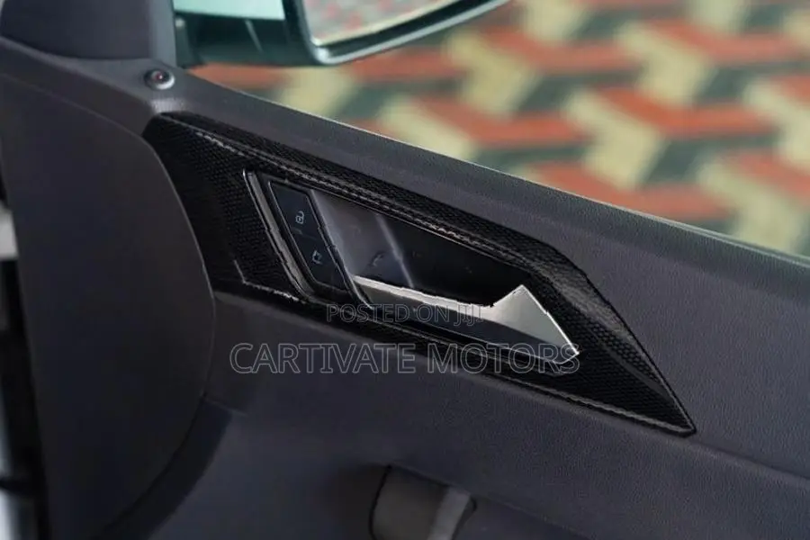 Volkswagen Polo TSI Auto Parking 2024