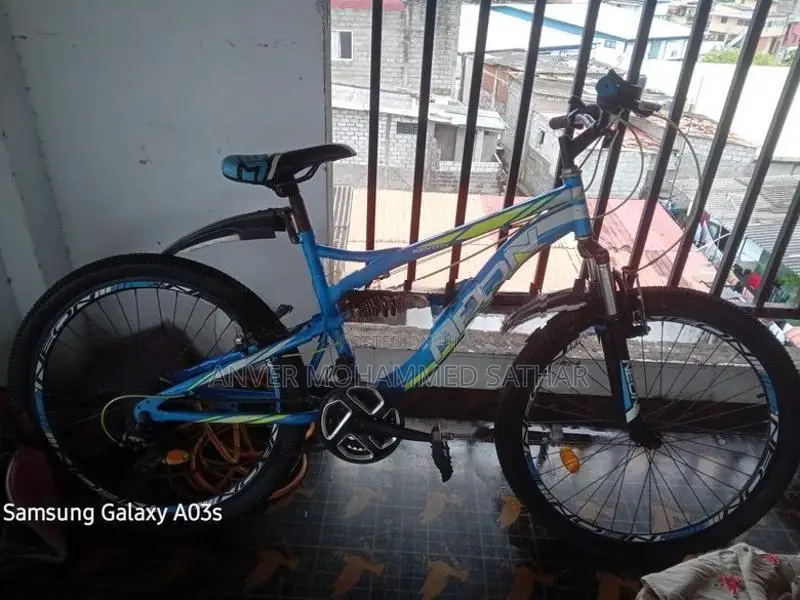 Kenton Neon Mountain Cycle