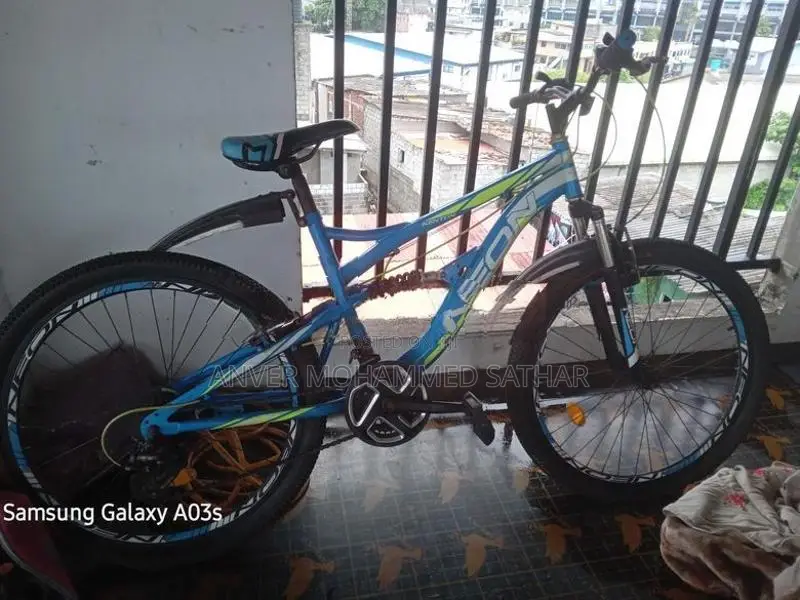 Kenton Neon Mountain Cycle