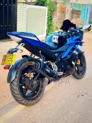 Yamaha R15 v2 2015