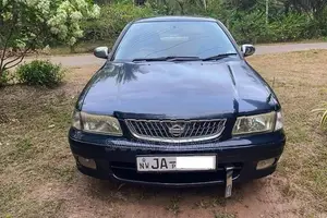 Nissan Sunny 2001