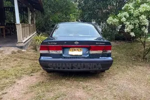 Nissan Sunny 2001