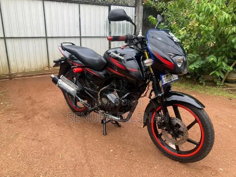 Bajaj Pulsar 150 2015