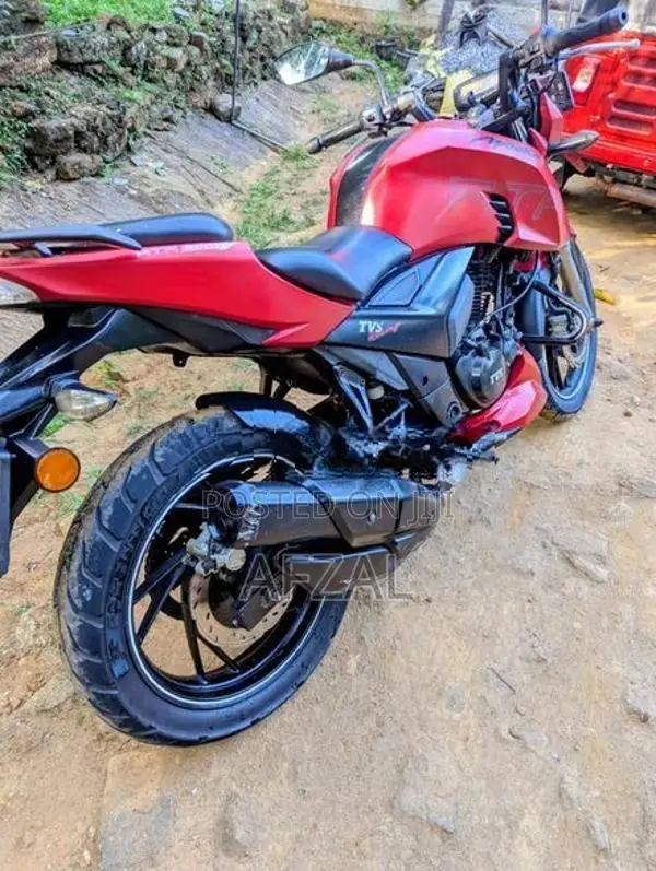 TVS Apache RTR 200 2019
