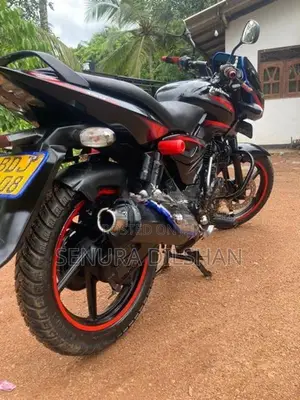 Bajaj Pulsar 150 2015