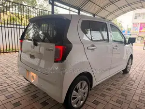 Daihatsu Mira 2025