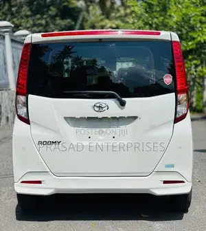 Toyota Roomy G Grade 2024