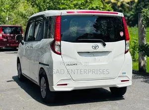 Toyota Roomy G Grade 2024