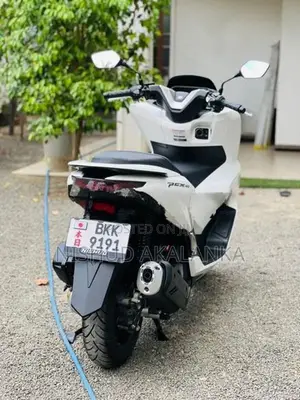 Honda PCX 2025 160CC