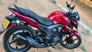 Honda CB Trigger 2015