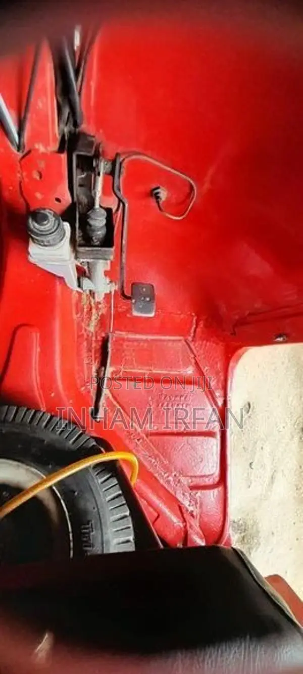 Bajaj RE 2003