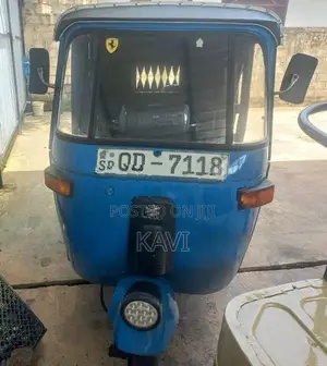 Bajaj RE 2006