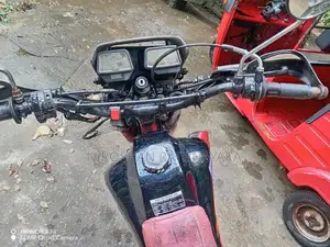 Yamaha DT 1999