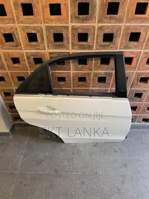 Mercedes E300 2015 Door