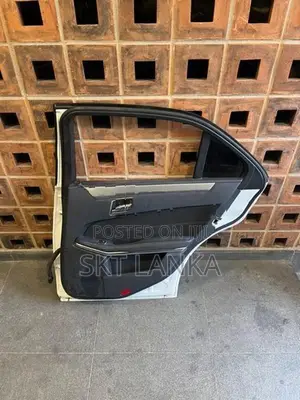 Mercedes E300 2015 Door
