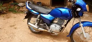 TVS Victor 2005