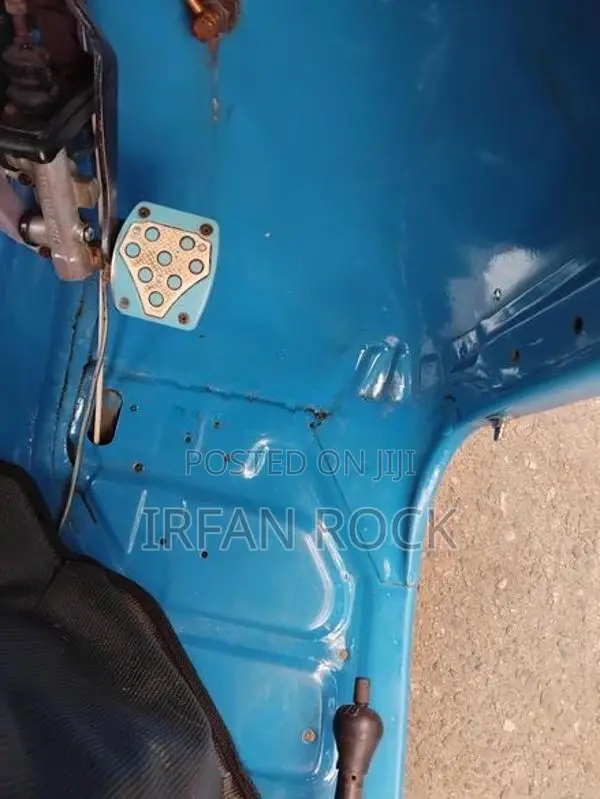 Bajaj RE 2013