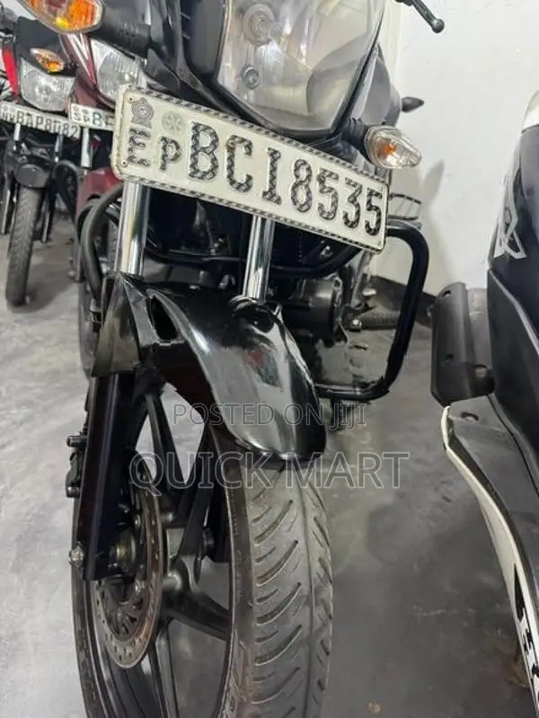 Honda CB Trigger 2016