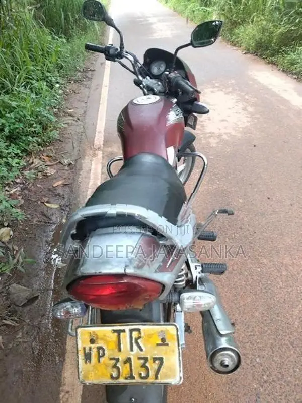 TVS Victor 2007