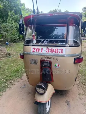 Bajaj RE 1999