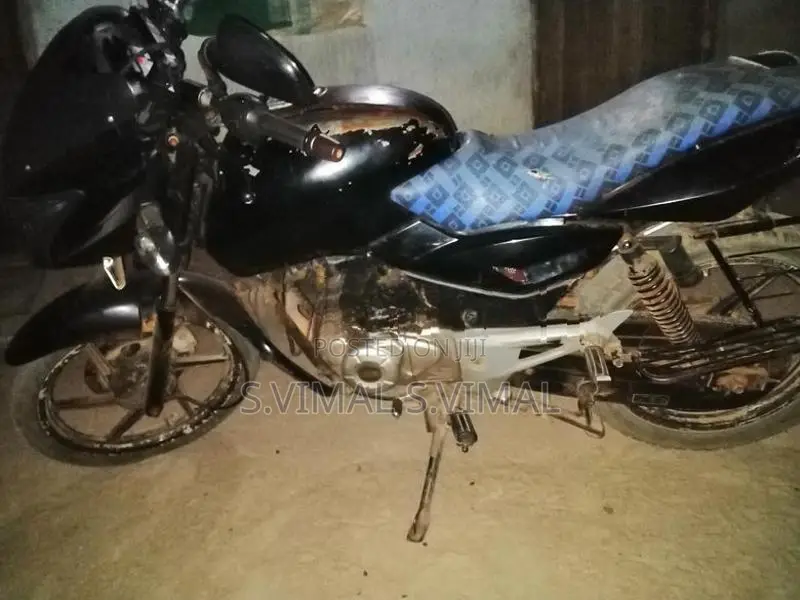 Bajaj Pulsar 150 2016