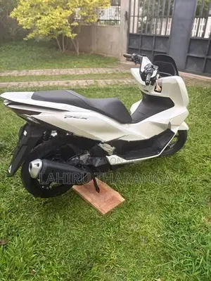 Honda PCX 2025